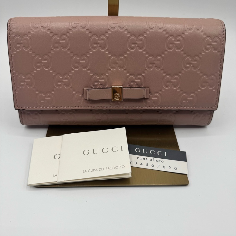 Gucci Microguccissima Bow Continental Wallet Pink